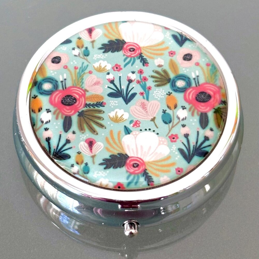 Fun Whimsical Flowers Floral Garden 3 Compartment Purse Travel Vitamin Pill Box